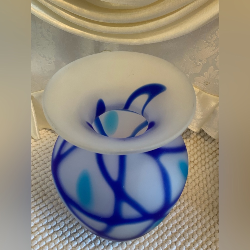 CAVALIER GLASS VASE - Picture 2 of 4